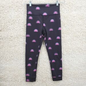 𝅺FP Movement Free People women US Small black leggings pink lotus flowers poly